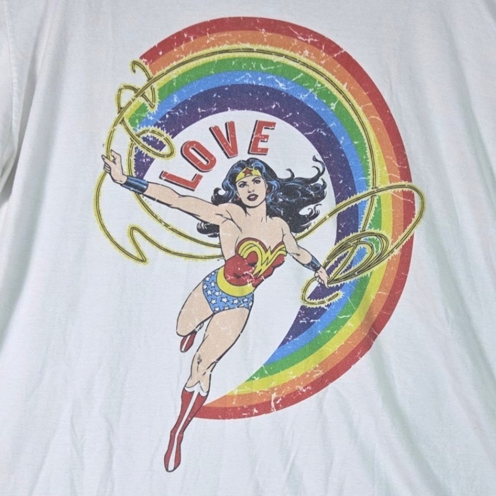 Port & Company T-Shirt Women 2XL White Wonder Woman Love Rainbow Graphic Tee